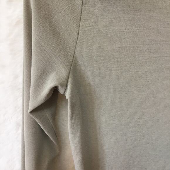 Bebe Beige Long Sleeve V-Neck Top - Picture 7 of 13